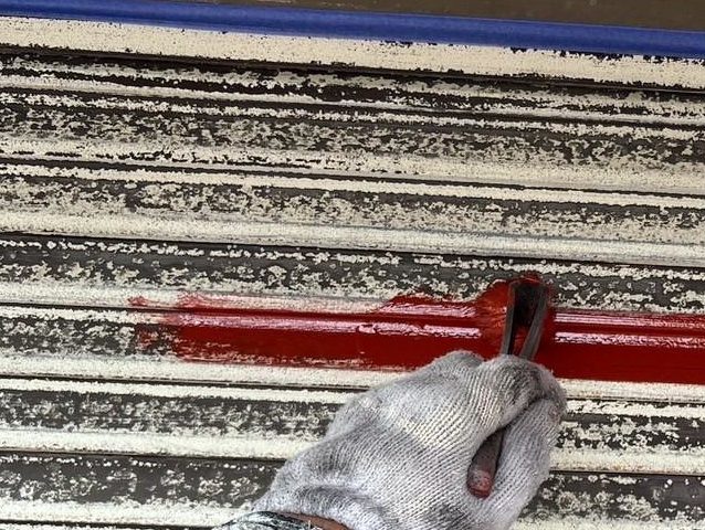 高砂市の塗装における雨戸のサビ止め塗布